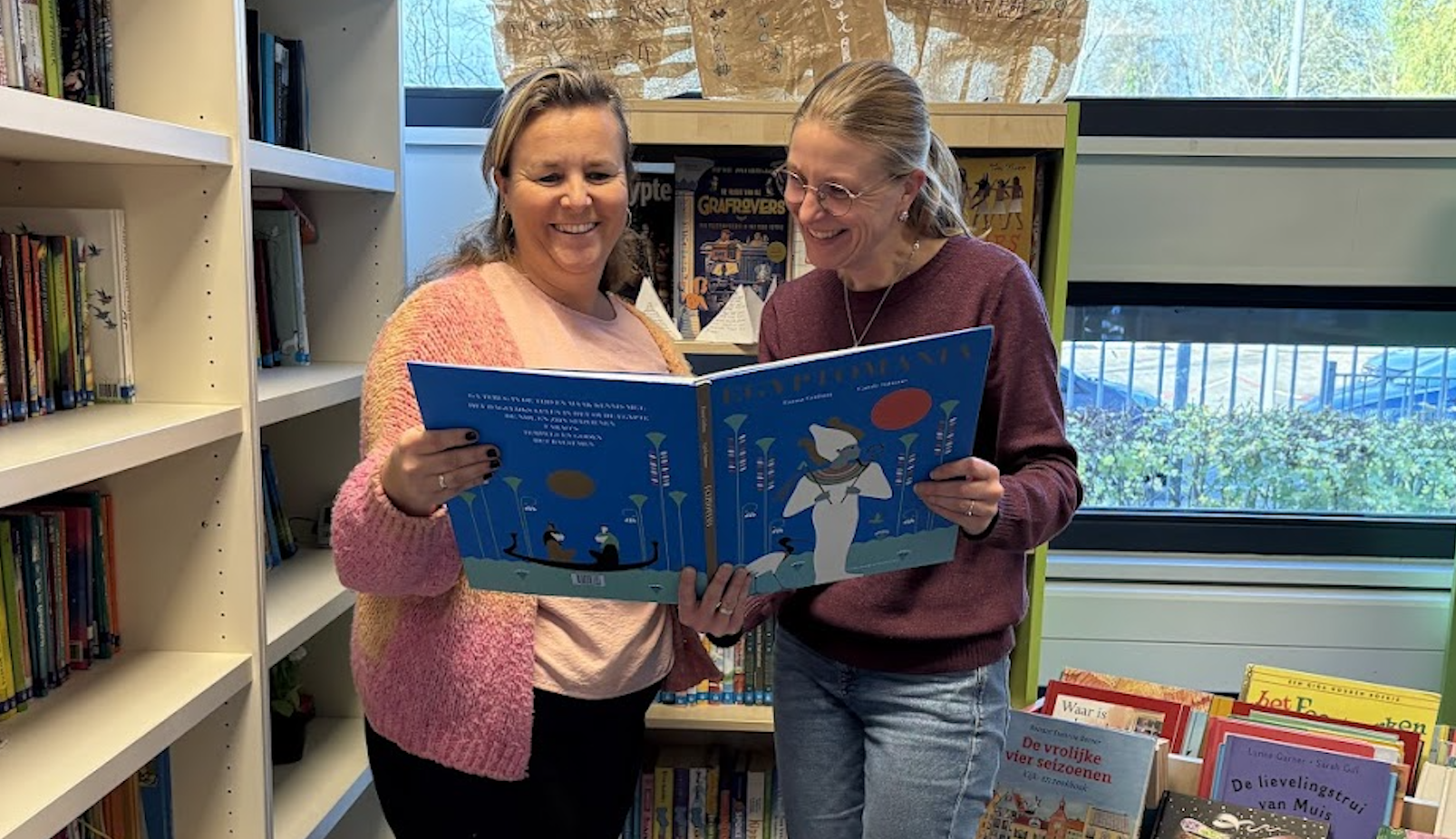 Merel de Vink van Leesvink en Ellen van de Braak van de Prins Willem Alexanderschool in Rotterdam