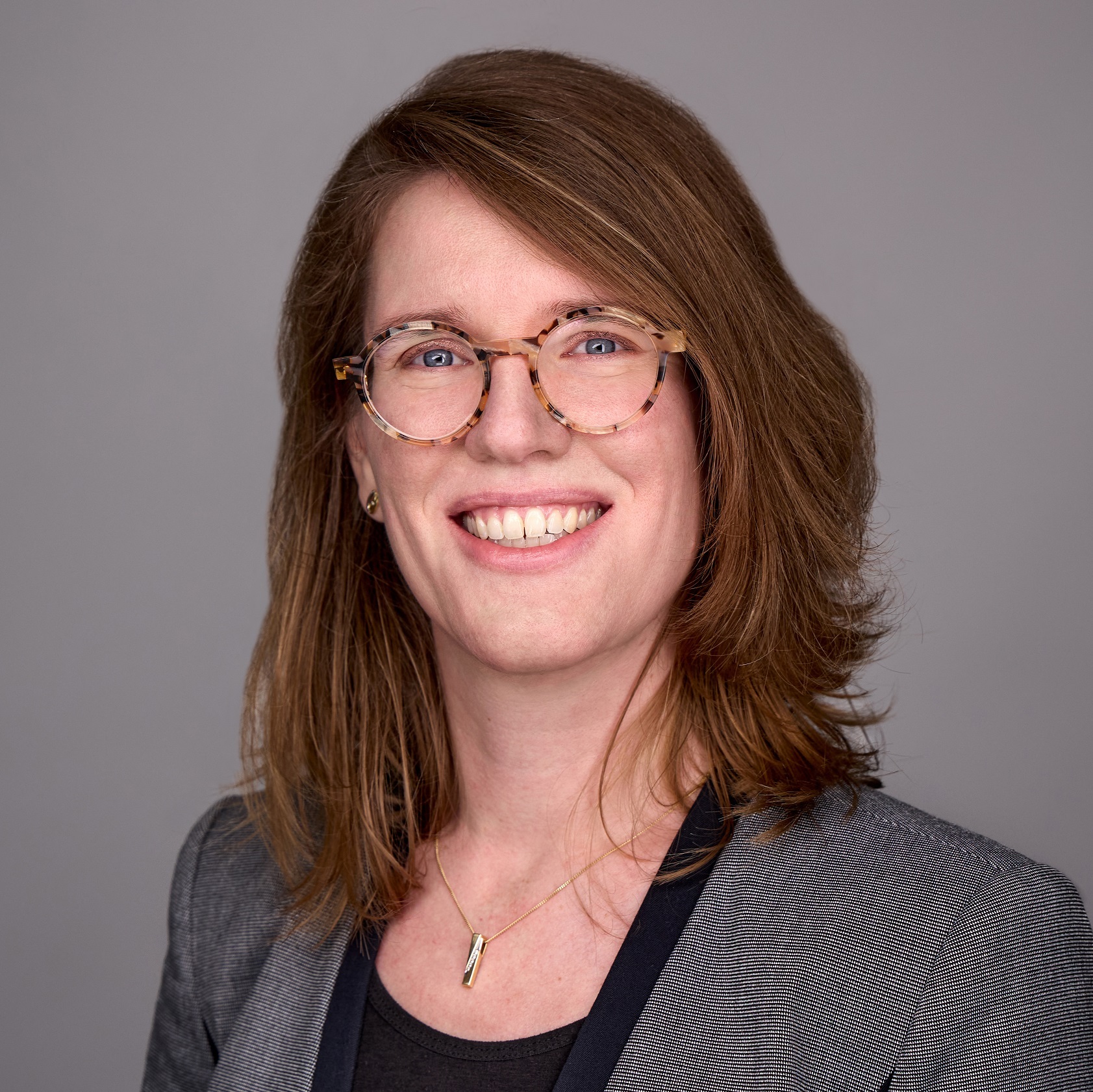 Nienke Ruijs grijs lower res