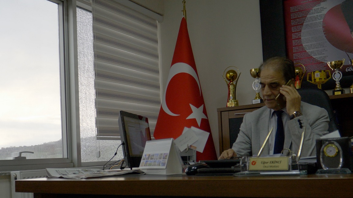 C Luuk Ex Ataturk in school 3 verkl