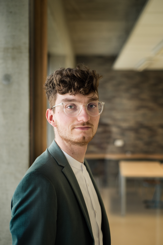 C Joost Bataille Hendrik van Doezum