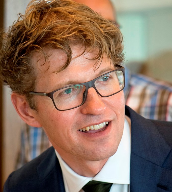 C Sander Dekker slider CREDITS Rob Niemantsverdriet