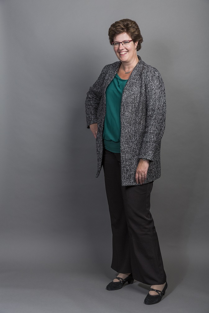 P 3 Margret Hoekenga staand