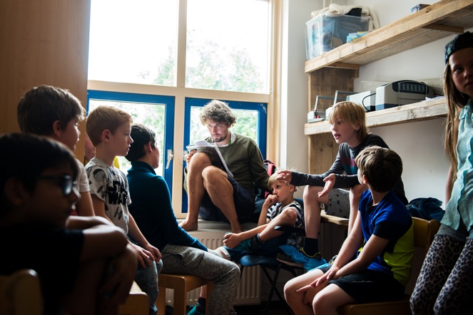 JB beeldspraak meester in de vensterbank CREDTIS Joost Bataille