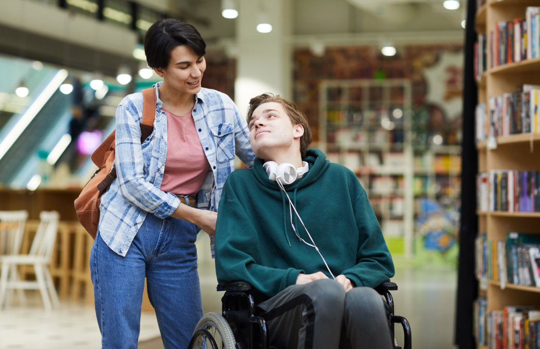 Shutter 1363058348 jongen rolstoel