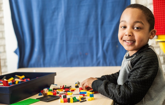 HTP leerling met lego