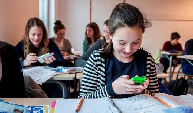 HTP meisje smartphone