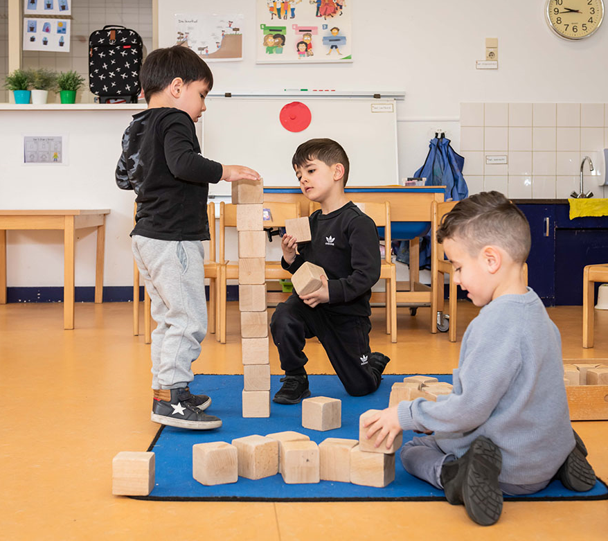 C Tom van Limpt blokken divers opvang