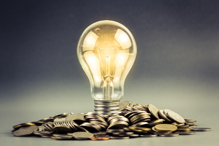 SH lamp met geld CREDITS Shutterstock